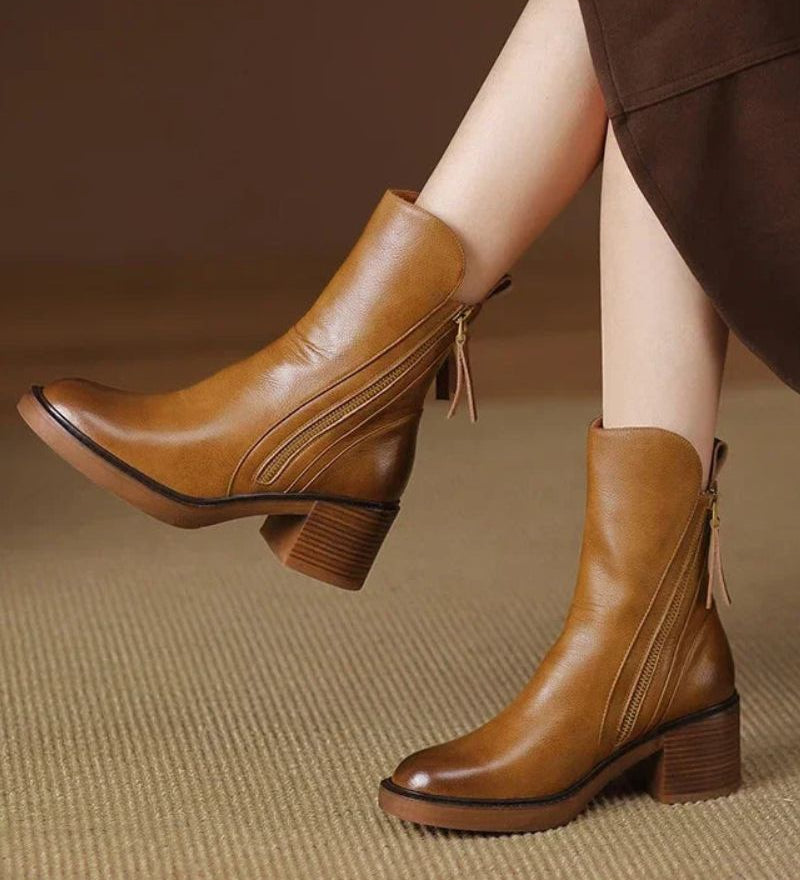 Jolie | Bottines en cuir à talon moyen