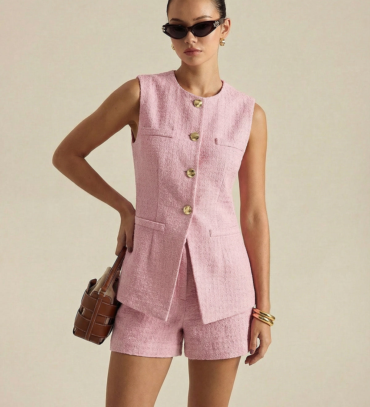 Elvie | Ensemble gilet et short en tweed à boutons métalliques