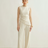 Béatrice | Ensemble haut asymétrique sans manches et pantalon plissé