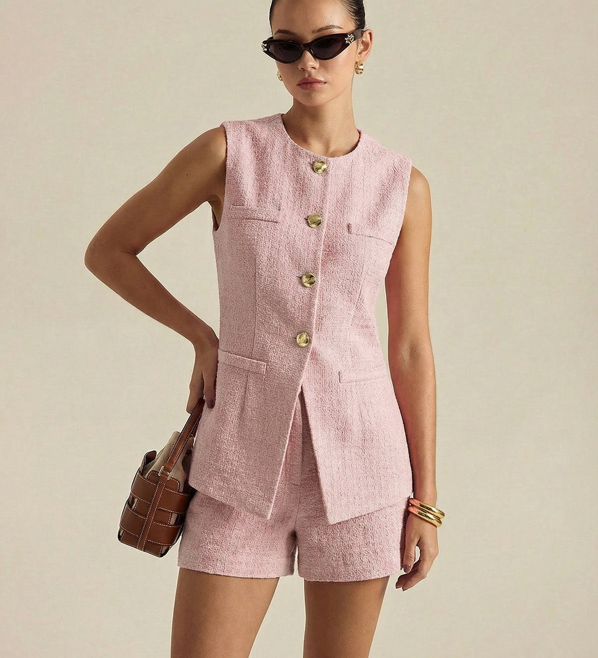 Elvie | Ensemble gilet et short en tweed à boutons métalliques