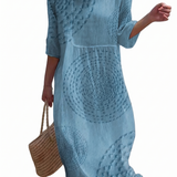 Camille - Robe brodée décontractée pour femme.
